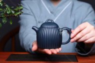 《筋紋秦權(quán)》