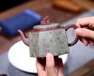 《絞泥八方來(lái)財(cái)》