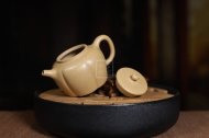 《菊蕾》宜興紫砂壺助理工藝美術(shù)師手工標(biāo)本級(jí)本山段泥泡茶壺菊蕾茶具