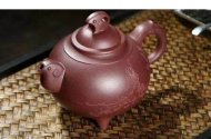 《三陽開泰》宜興紫砂壺助理工藝美術(shù)師手工底槽青