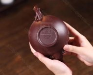 《報(bào)春壺》