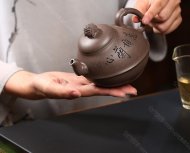 金蟾獻(xiàn)瑞