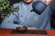 《筋紋秦權(quán)》