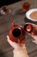 《沁泉壺》宜興紫砂壺工藝美術(shù)師手工大紅袍泡茶壺具