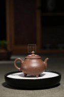 《七彩砂之三足福源》宜興工藝美術(shù)師手工紫砂壺茶壺老師七彩砂創(chuàng)新壺
