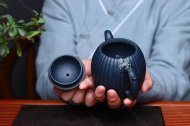 《筋紋秦權(quán)》