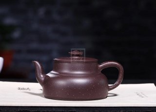 《金砂納?！纷夏嘧仙安鑹厝止すに嚸佬g(shù)師宜興原礦紫砂喝茶壺