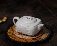 《回紋四方》