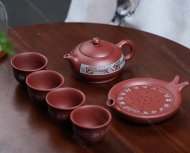 爆竹聲中一歲除，春風(fēng)送暖入屠蘇 【