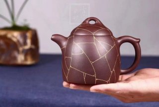 《金絲秦權(quán)》宜興紫砂壺工藝美術師手工紫泥泡茶壺秦權(quán)茶具