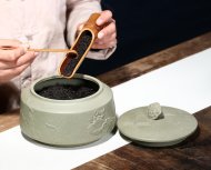 蜻蜓點水