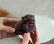 《對獅》