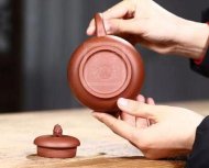 《靈龍納?！? title=