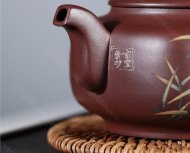 《四方牛蓋》