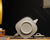 美壺推薦！品名：四方玉鎖作者：工藝美術