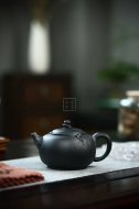 《云臺(tái)聽(tīng)松》