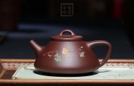 《石瓢泥繪鳥(niǎo)》宜興紫砂壺名師工藝美術(shù)師手工紫泥金絲西施泡茶壺