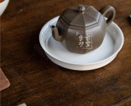 《八方納?！? title=