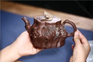 《蛙鳴樹(shù)樁》