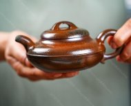 獨(dú)家首發(fā)，品名：線圓。泥料：極品紫泥（